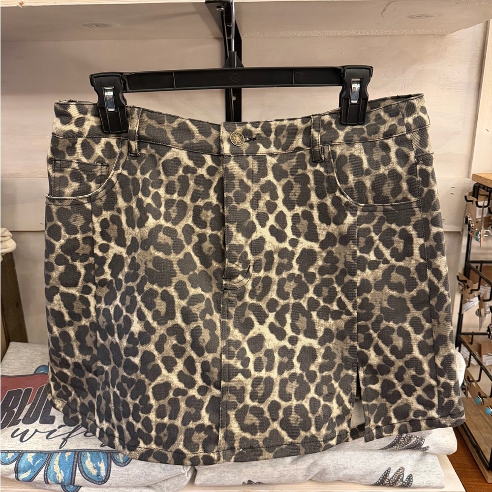 Leopard Print Mini Skort